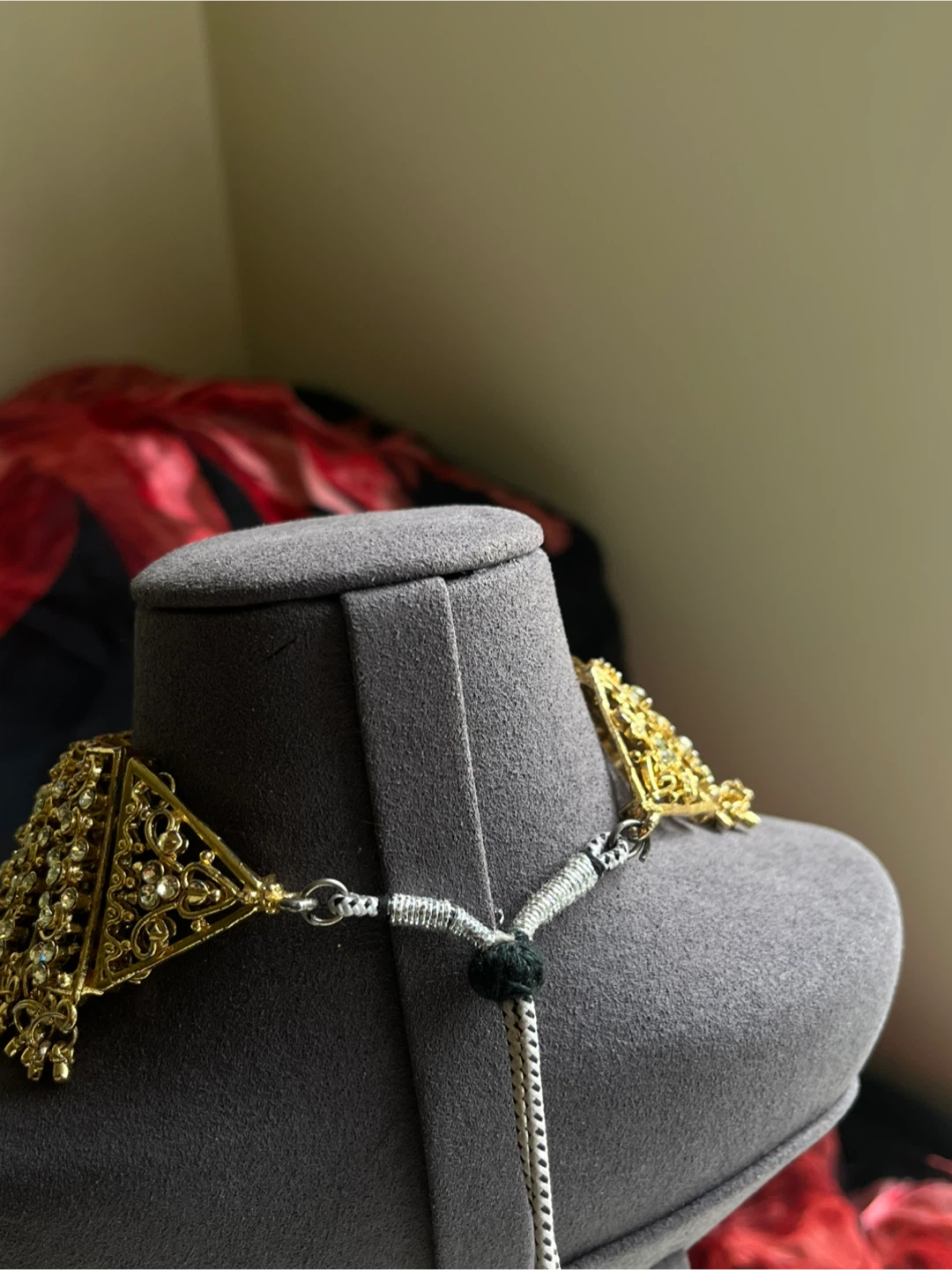 Adjustable Gold Statement Necklace/Choker - photo 2