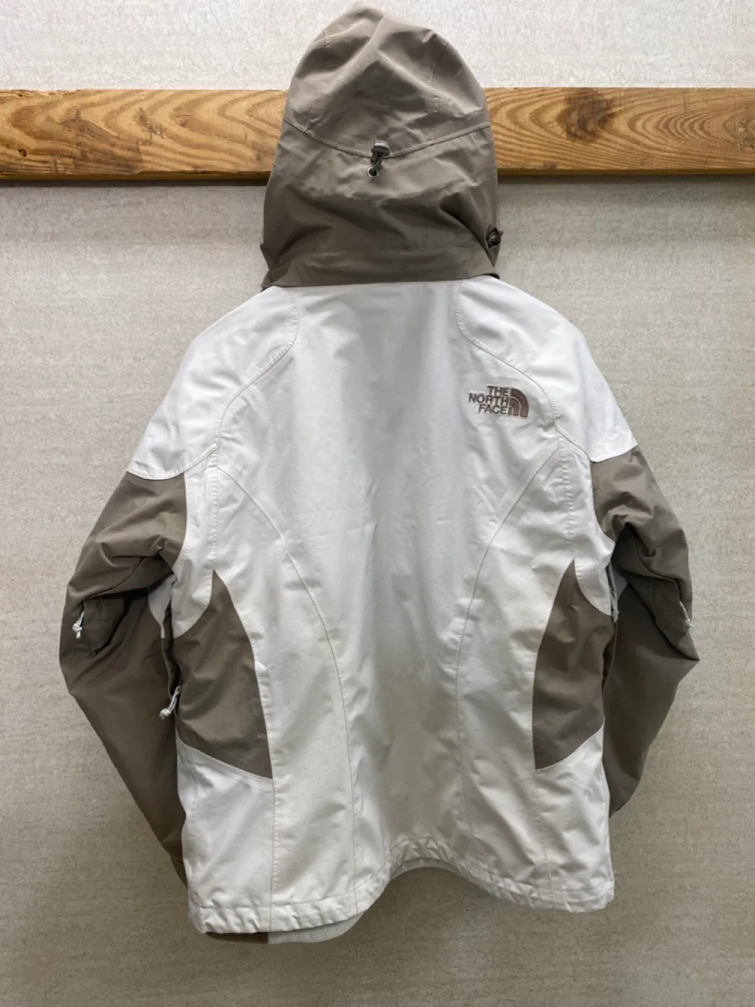 The North Face Hyvent Mountain Parker Shell Jacket - M image indicator(5)