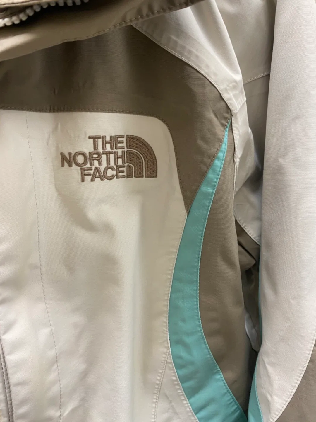 The North Face Hyvent Mountain Parker Shell Jacket - M image indicator(3)