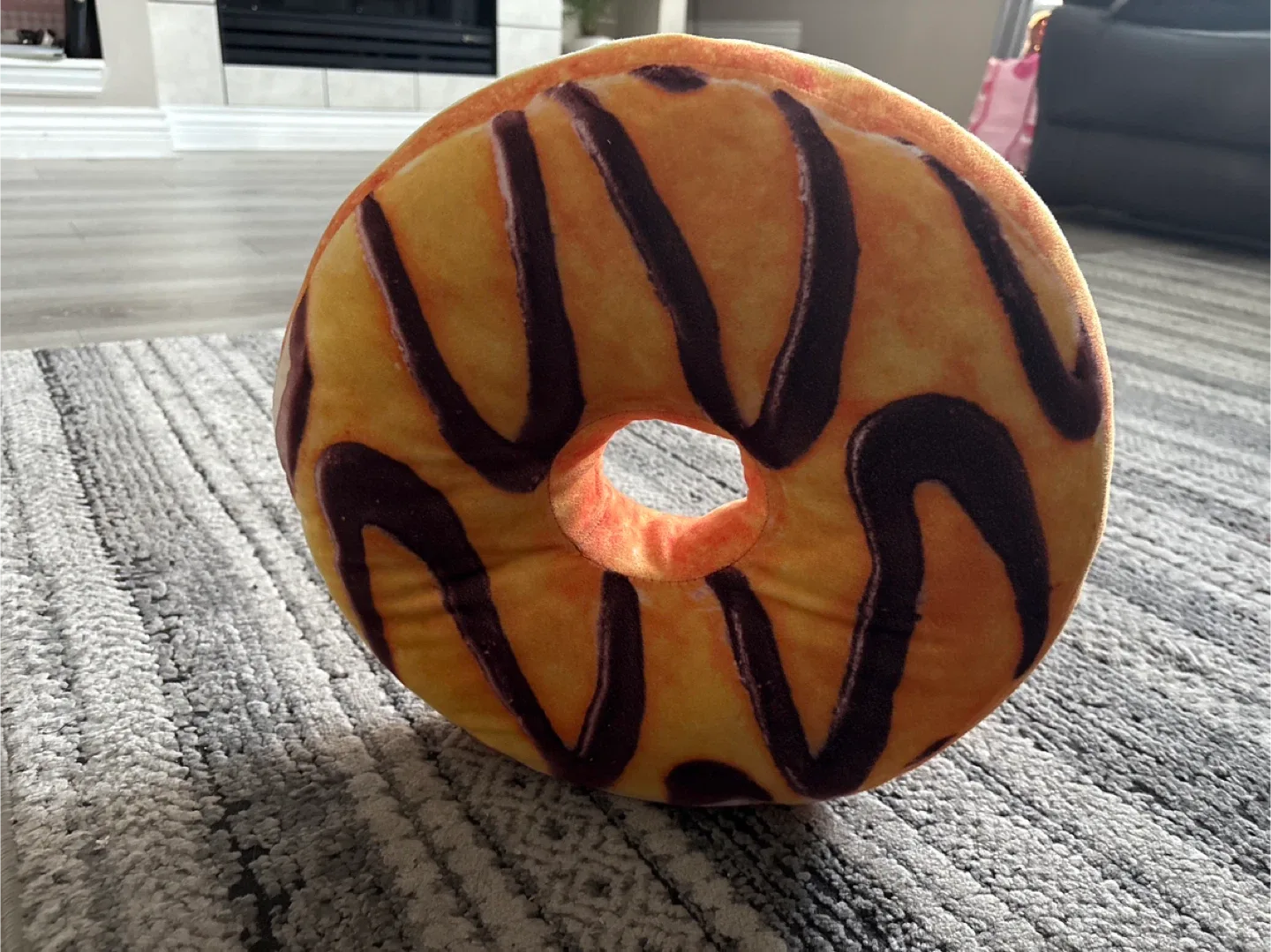 Donut Pillow image indicator(4)