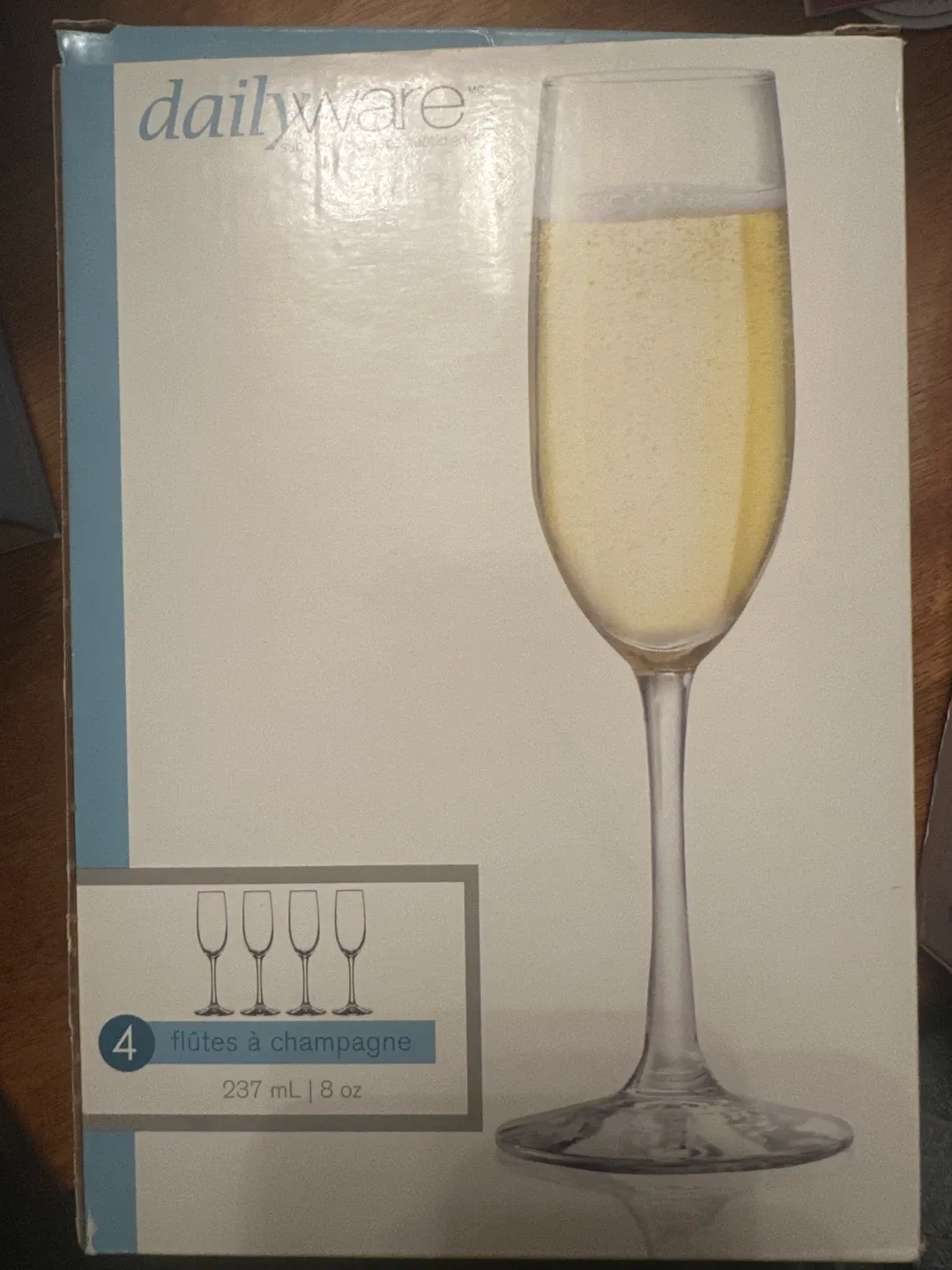 Dailyware Champagne Flutes - Set of 4 (New)