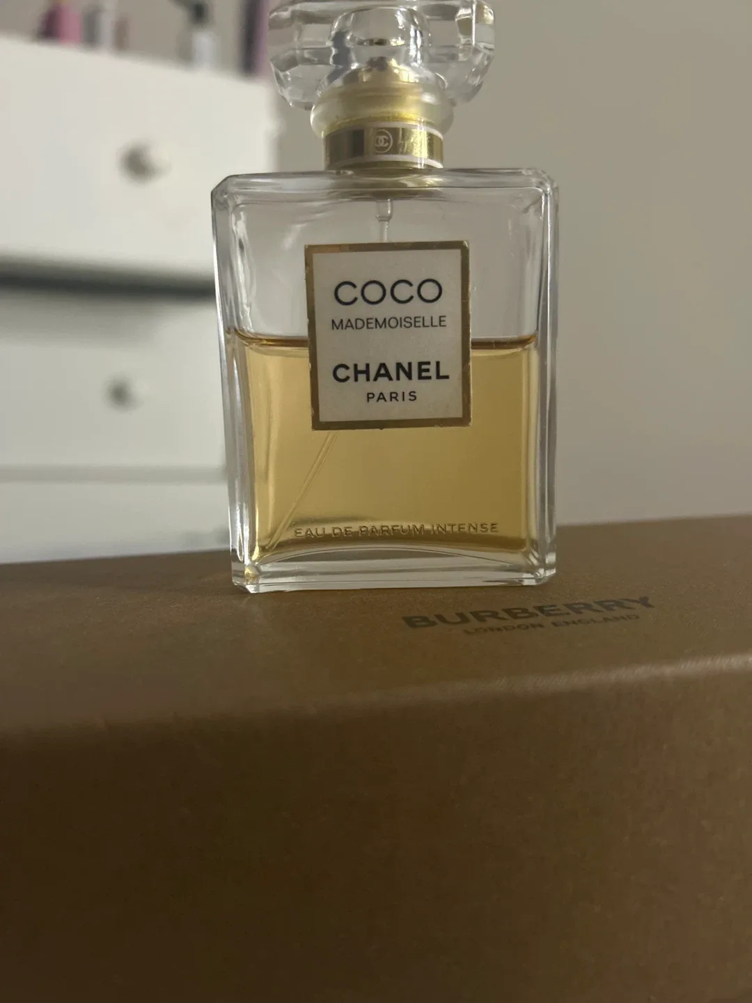Chanel Coco Mademoiselle Eau de Parfum Intense image indicator(2)
