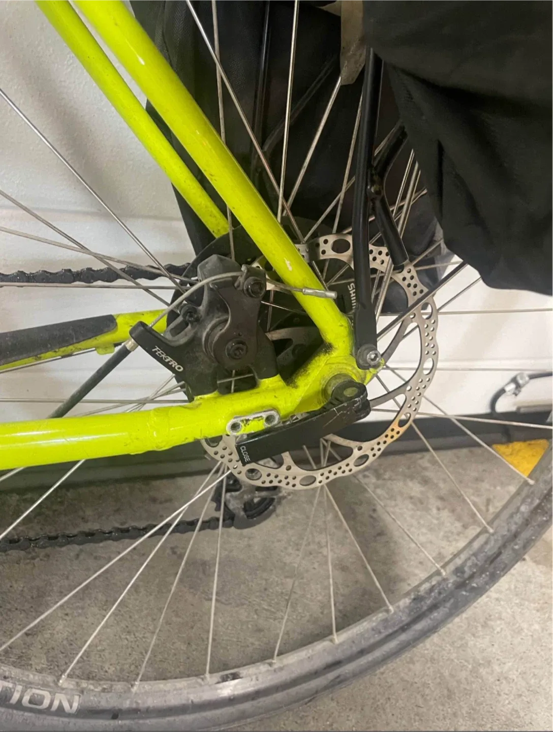Trek Hybrid Bike - Neon Yellow image indicator(2)