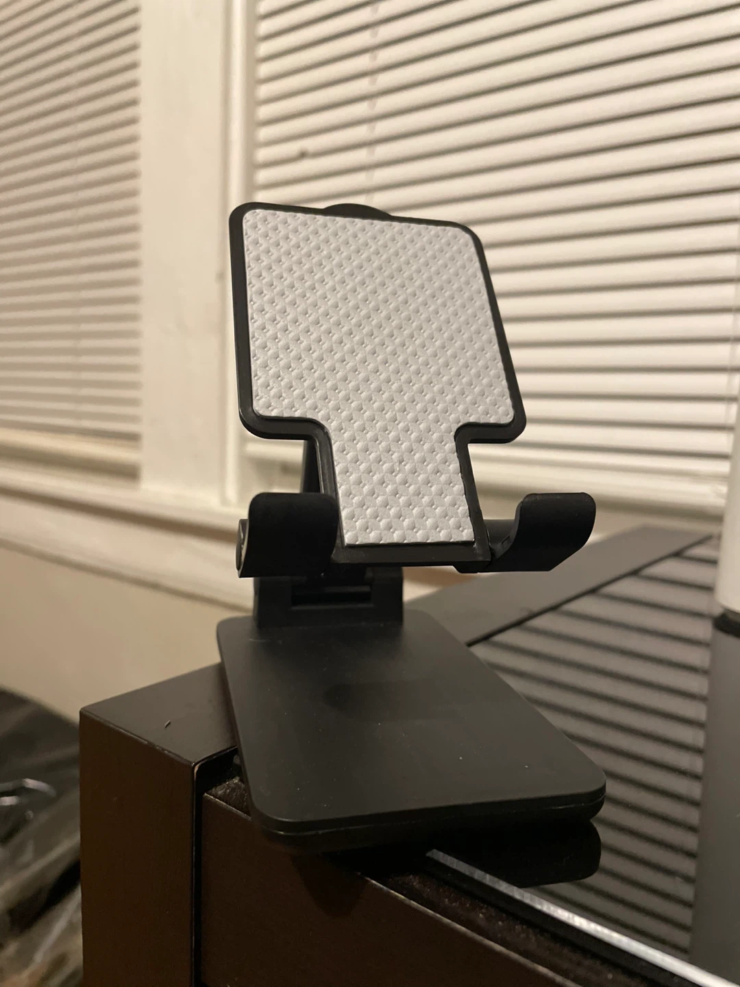 Adjustable Cell Phone Desk Stand - Black - photo 2