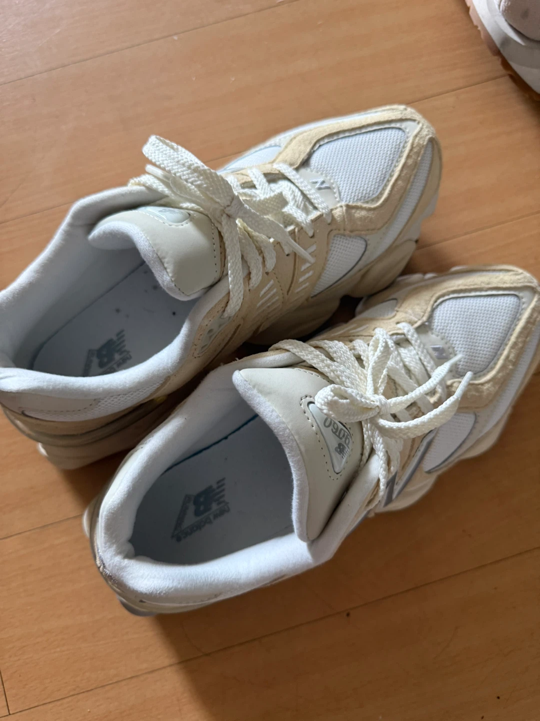 New Balance 9060 Cream Sneakers - photo 4