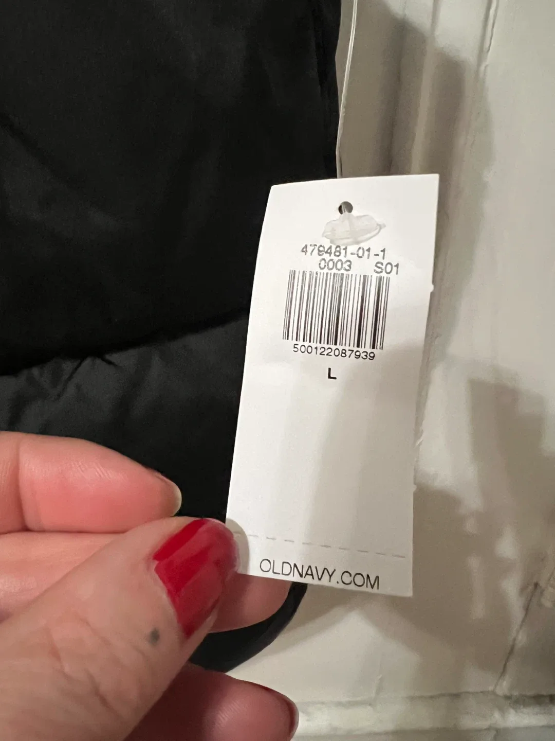 Old Navy Black Puffer Vest - Size L image indicator(5)