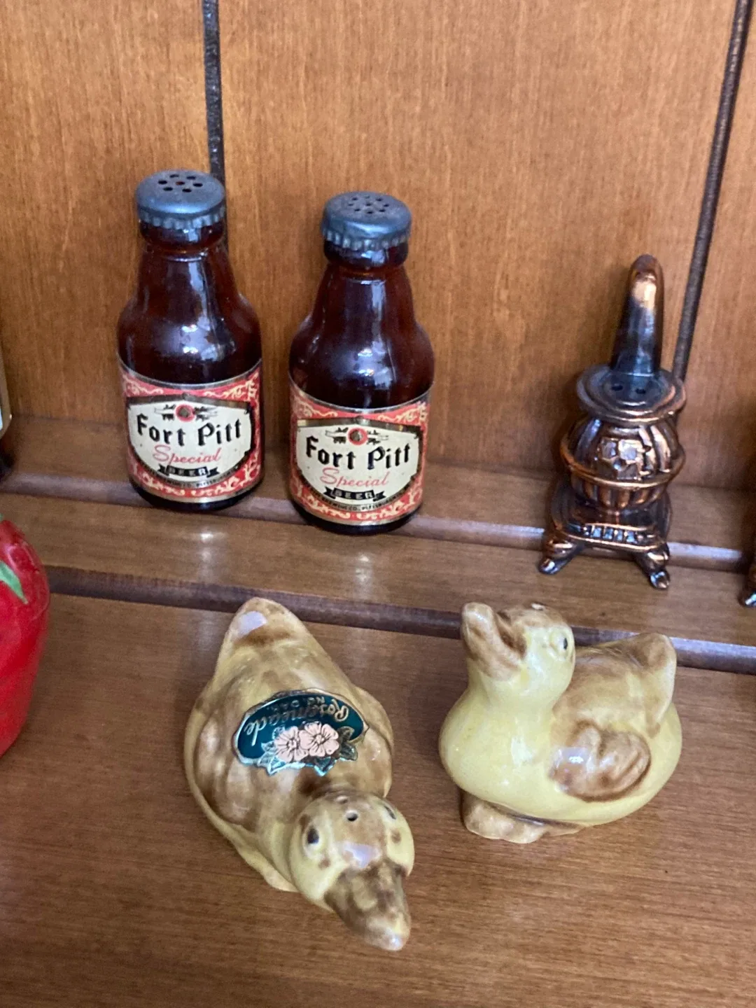 Vintage Salt & Pepper Shaker Collection image indicator(3)