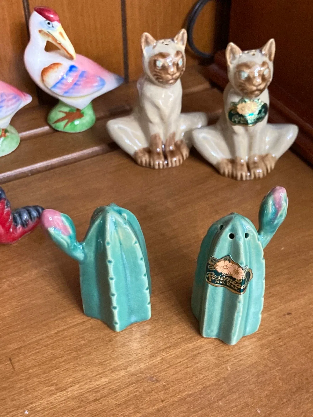 Vintage Salt & Pepper Shaker Collection image indicator(5)