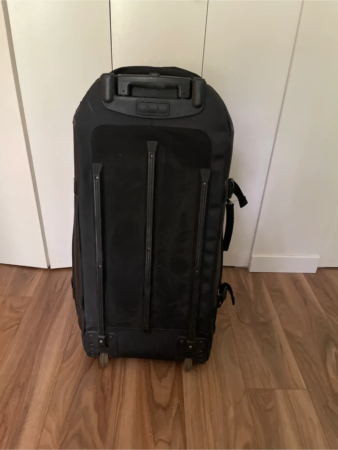 Burton Rolling Snowboard/Gear Bag - Black image indicator(4)