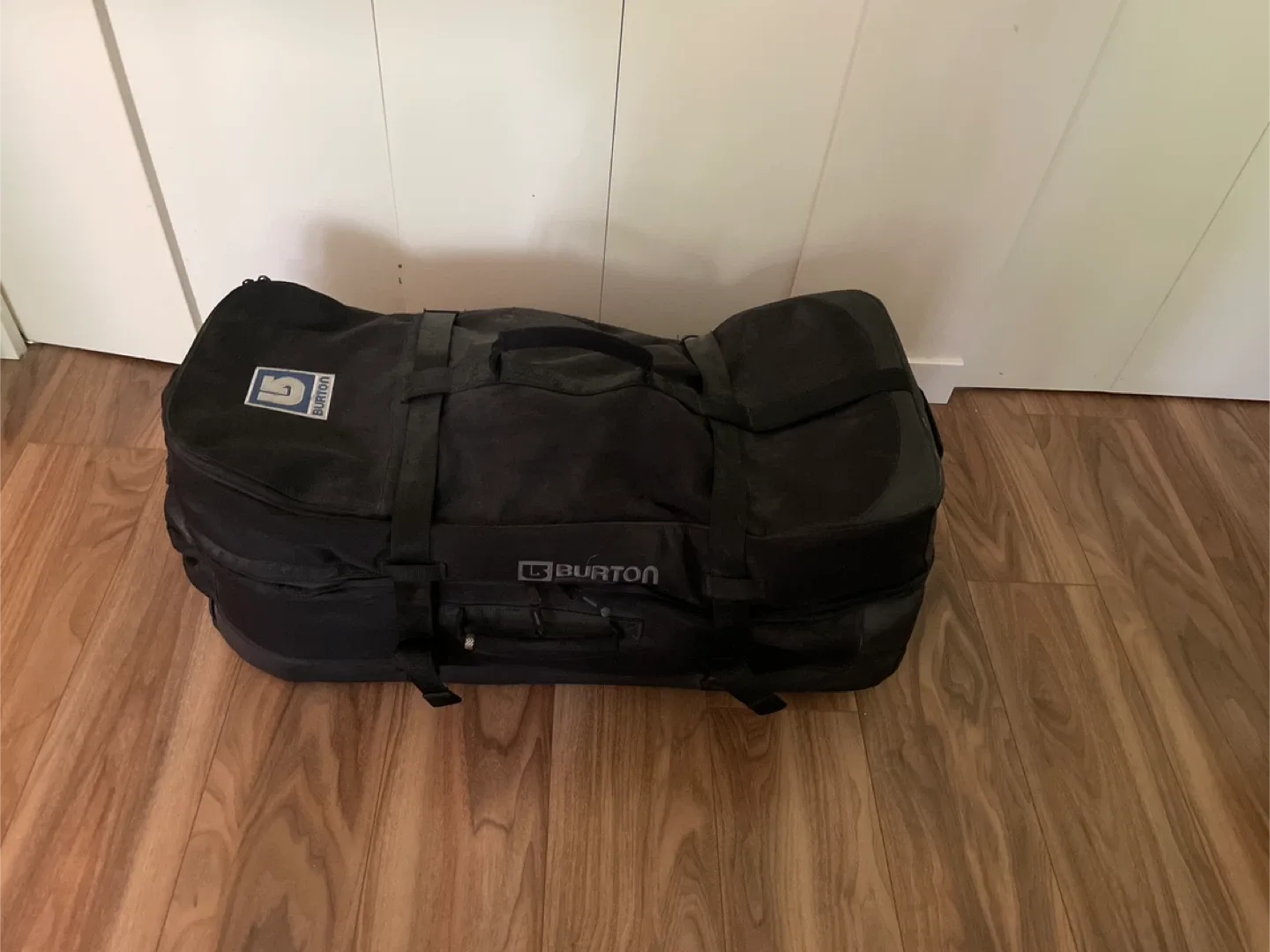 Burton Rolling Snowboard/Gear Bag - Black image indicator(5)