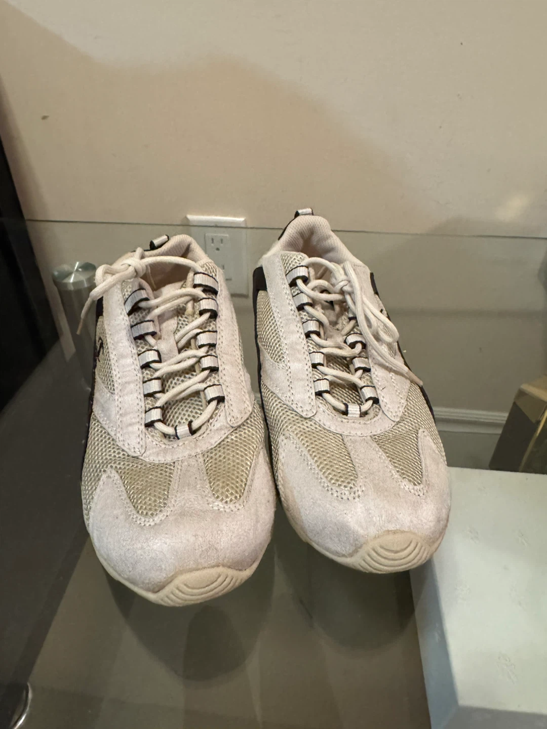 Champion Sneakers - Size 6.5 - photo 2