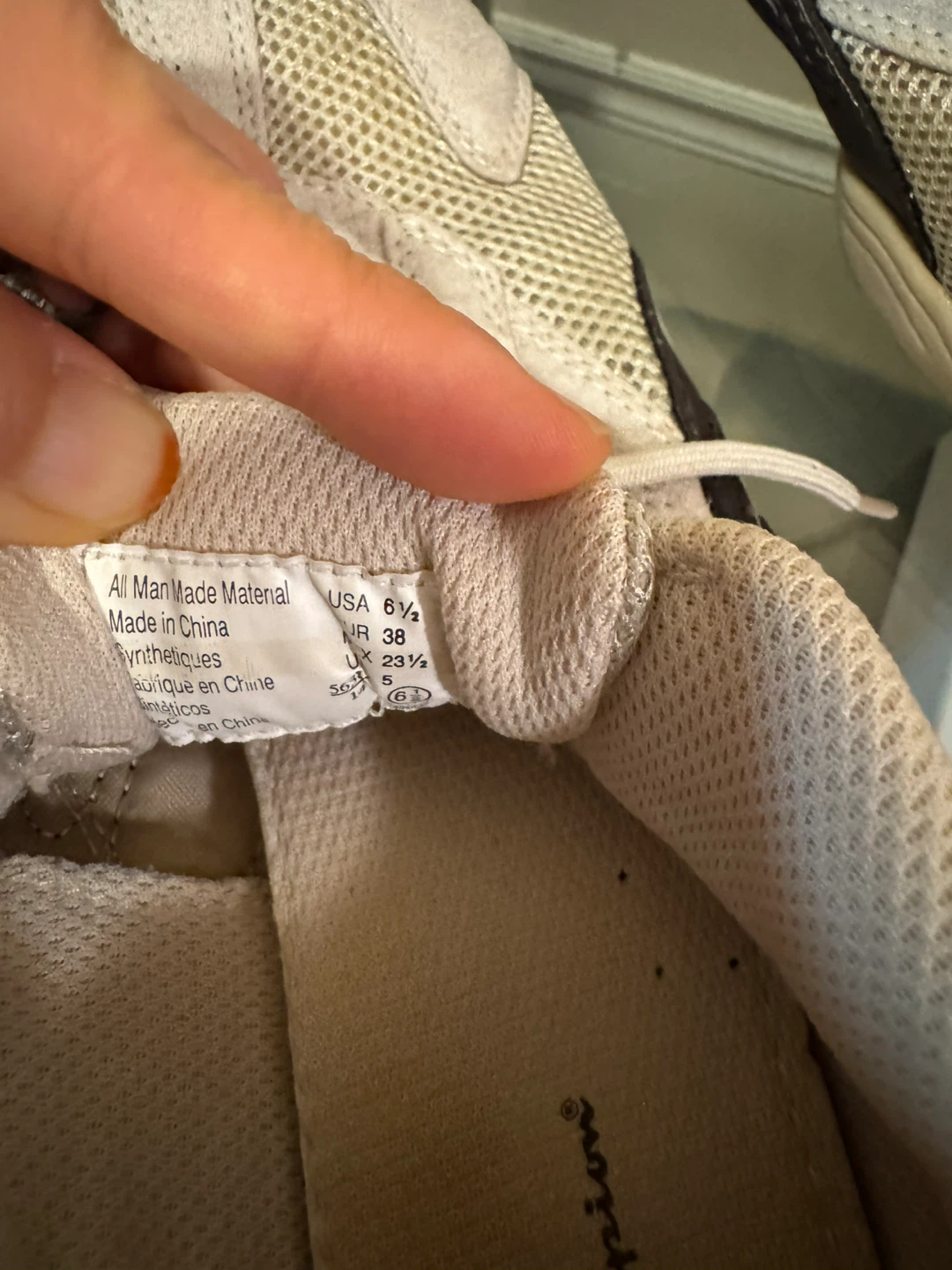 Champion Sneakers - Size 6.5 - photo 4