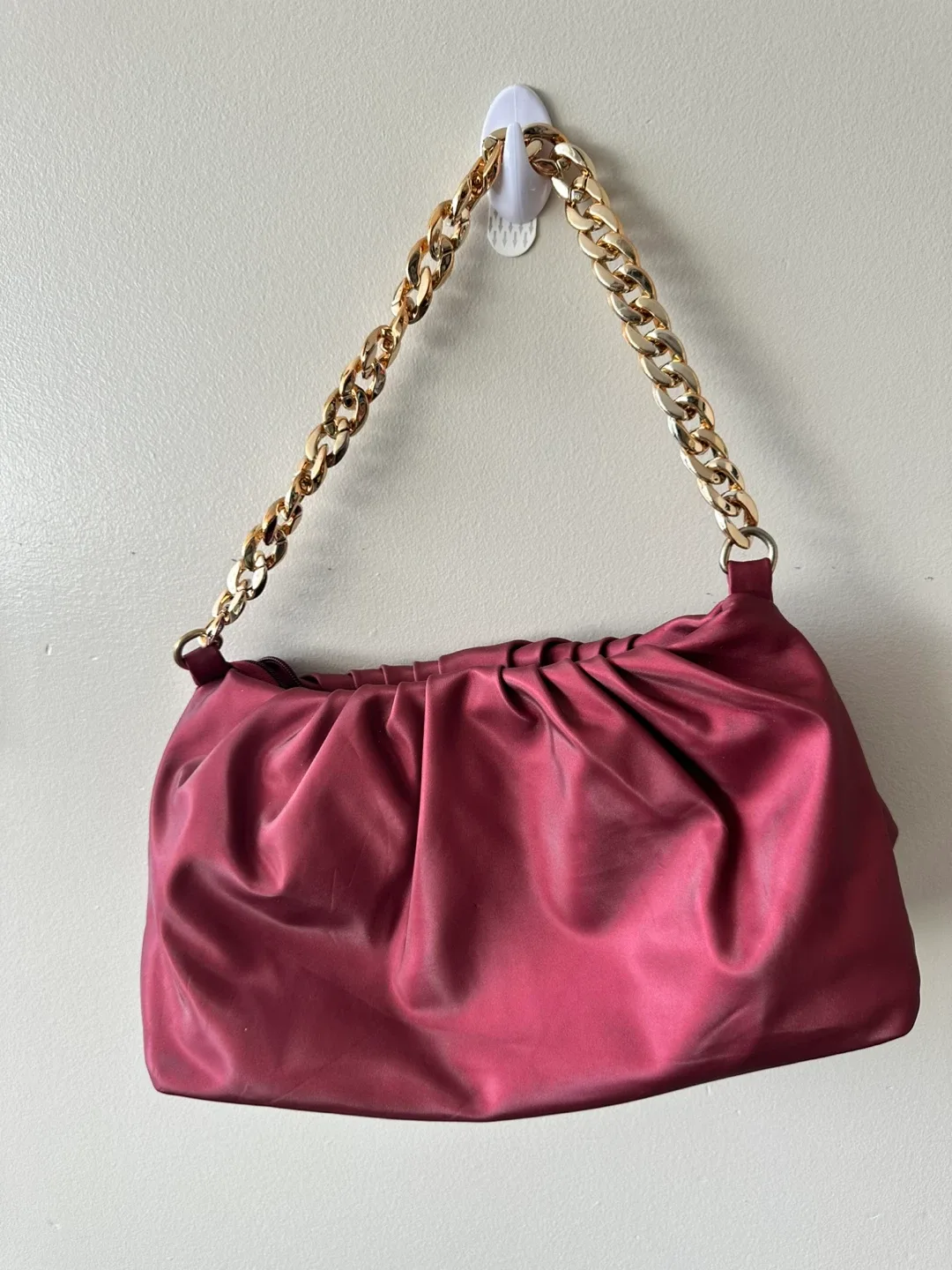 Burgundy Chain Shoulder Bag image indicator(2)
