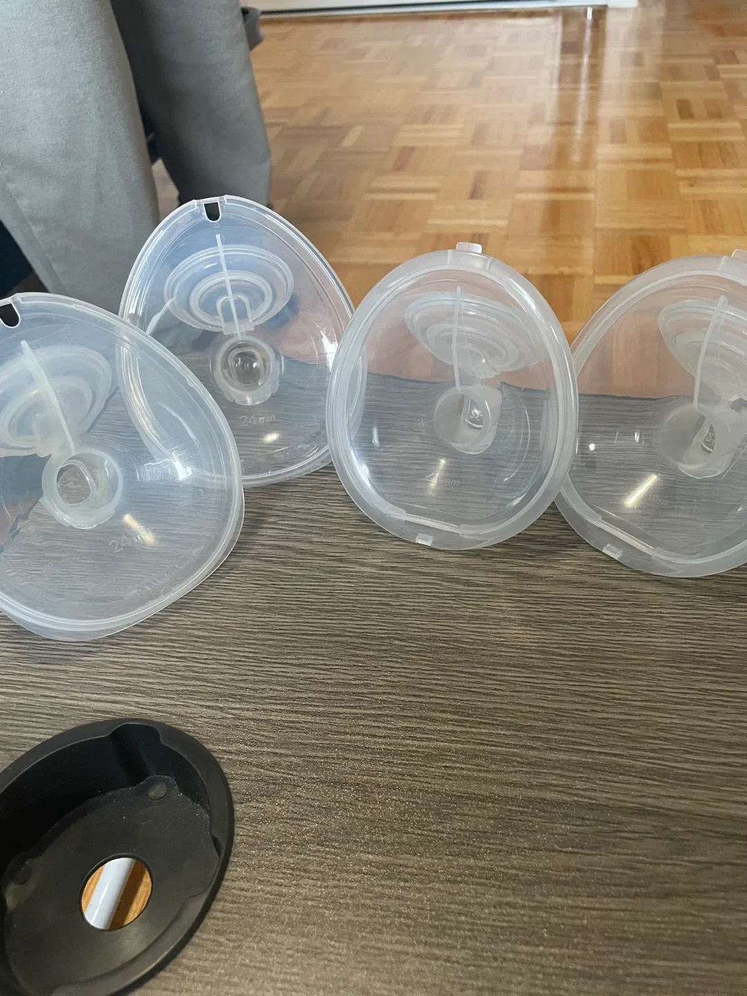 Medela Freestyle Hands-free Breast Pump - Complete Set image indicator(8)