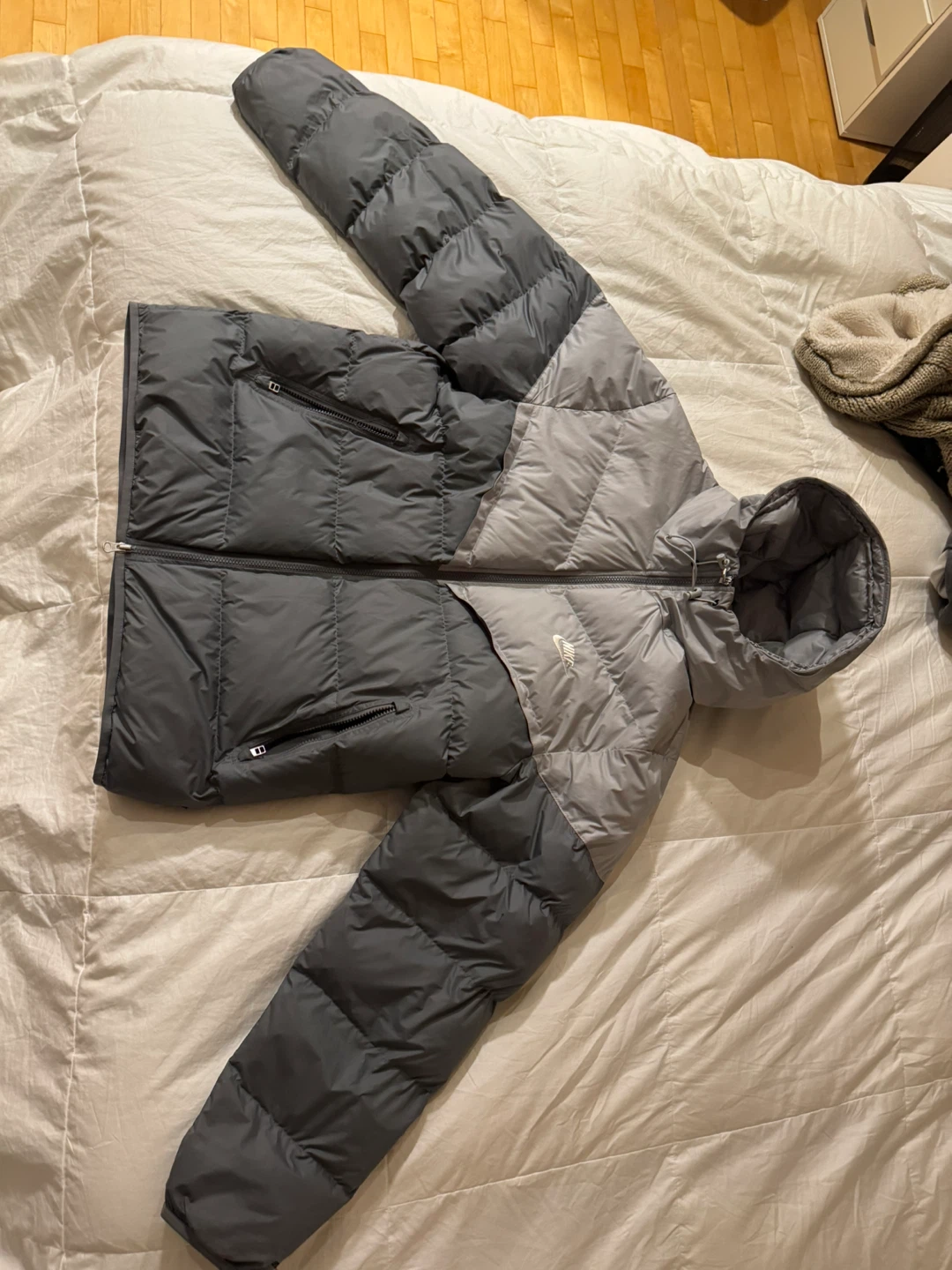Nike Grey Two-Tone Puffer Jacket (Size L)