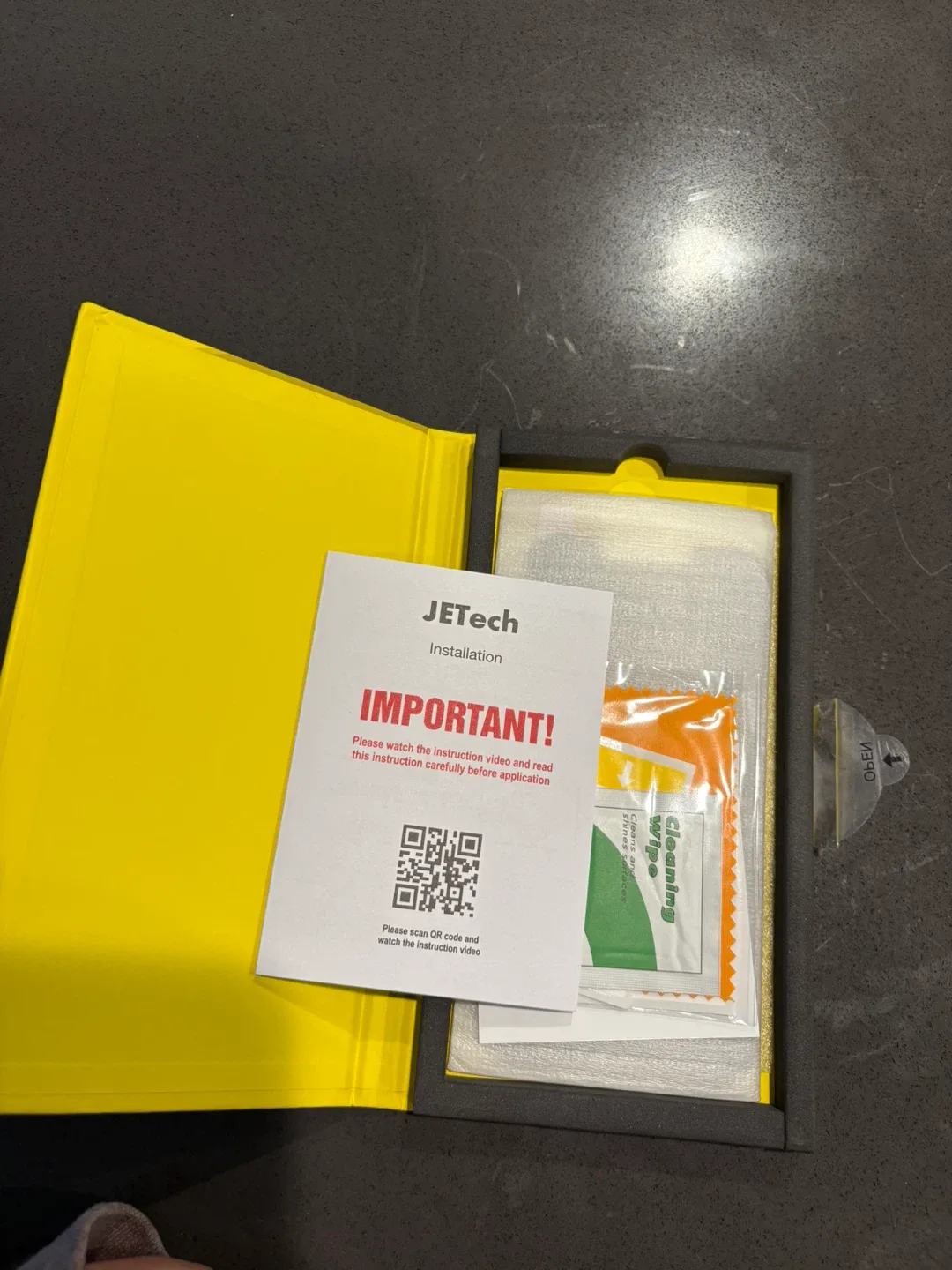 JETech Tempered Glass Screen Protector for iPhone 14 - New image indicator(3)