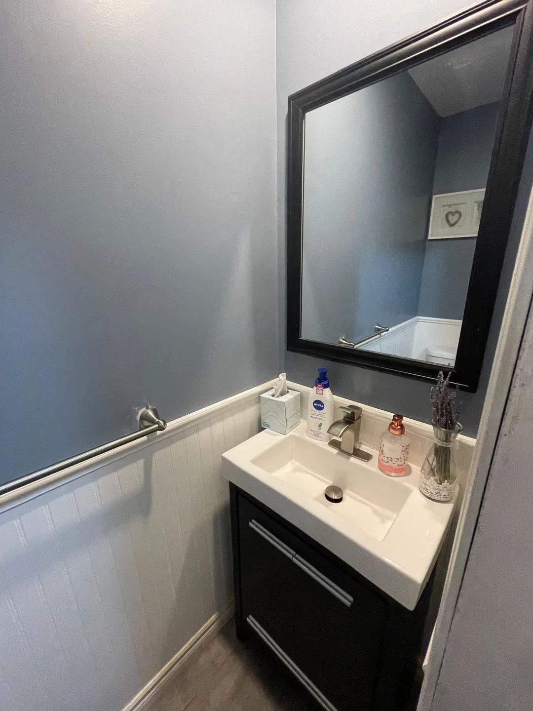 House for rent- 4 bed+ Den+ 1.5 Bath (Rathwood) image indicator(5)