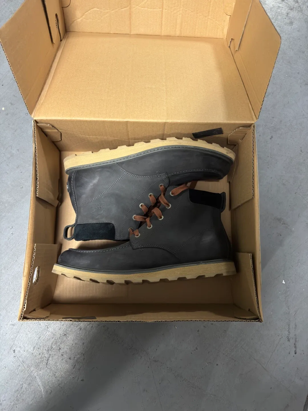 Sorel Madson Moc Toe Grill Boots - Men's Size 12 image indicator(2)