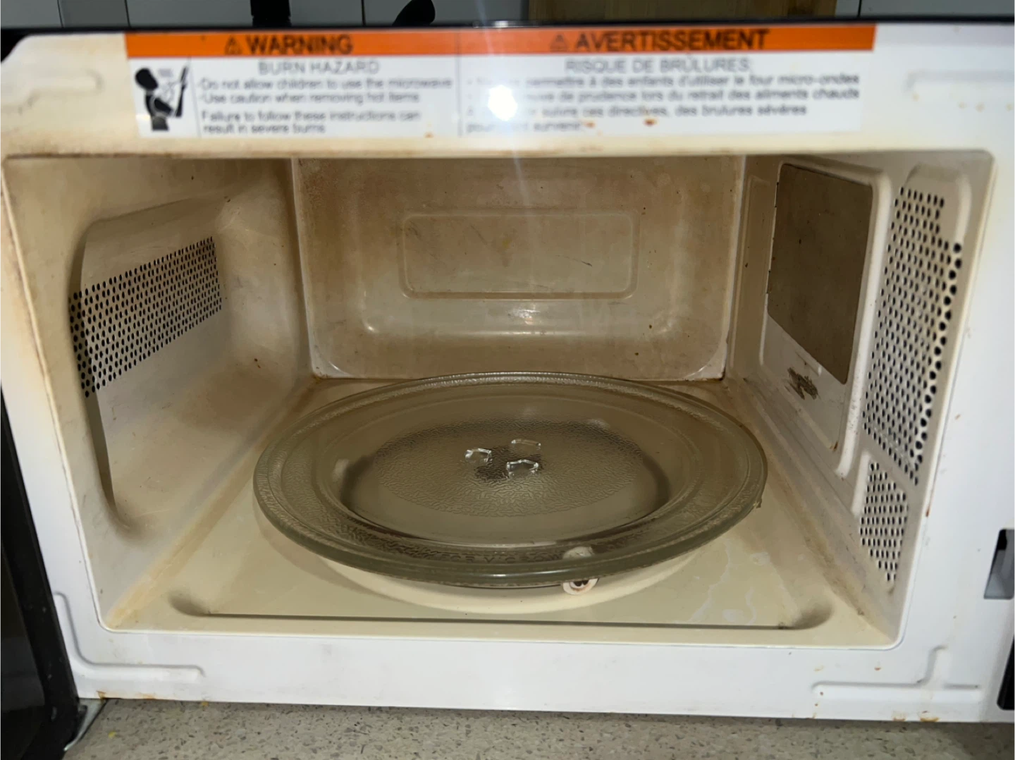 Hamilton Beach Microwave - photo 3