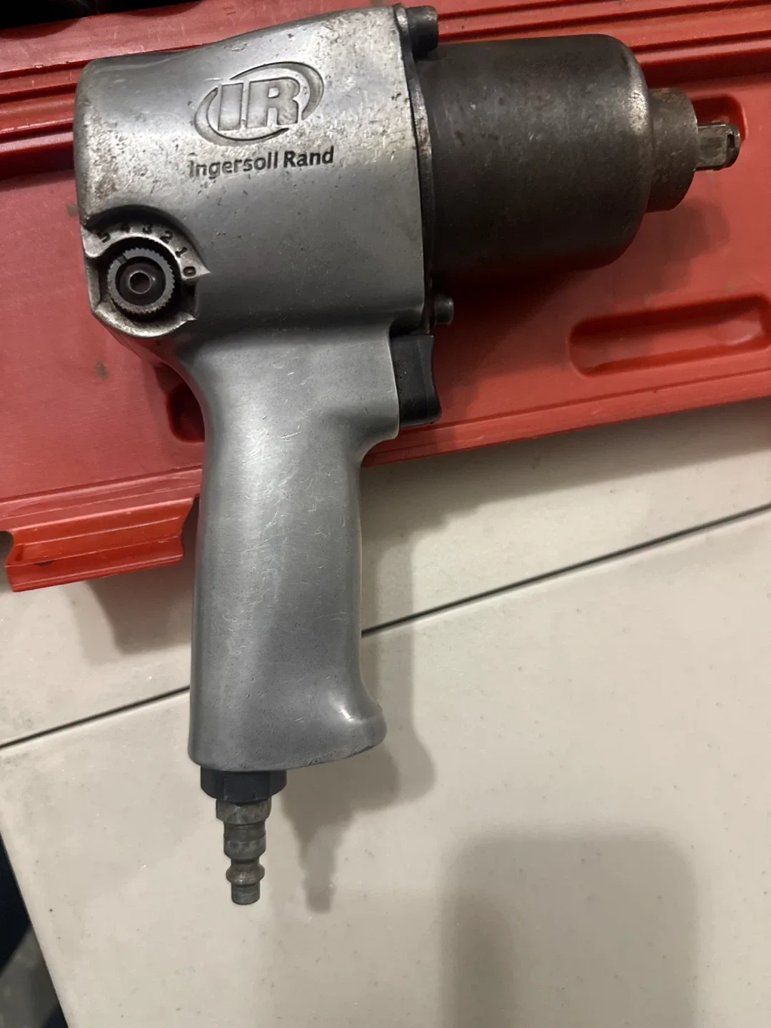 Ingersoll Rand 231HA Impactool 1/2" Drive image indicator(2)