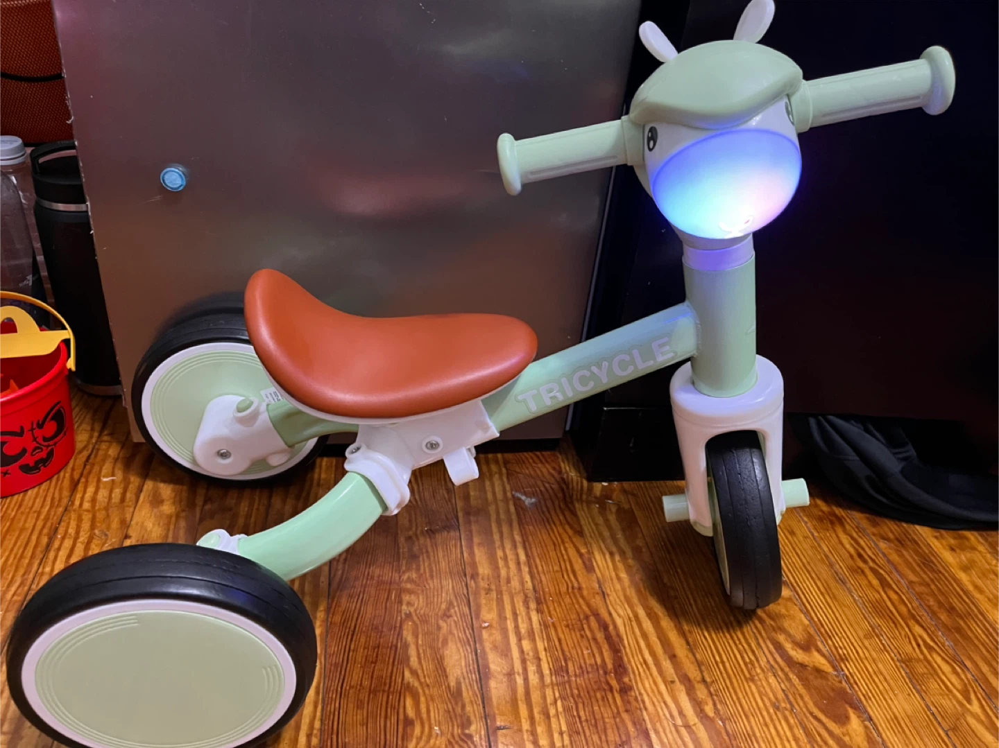Kids Tricycle - Like New! - photo 2