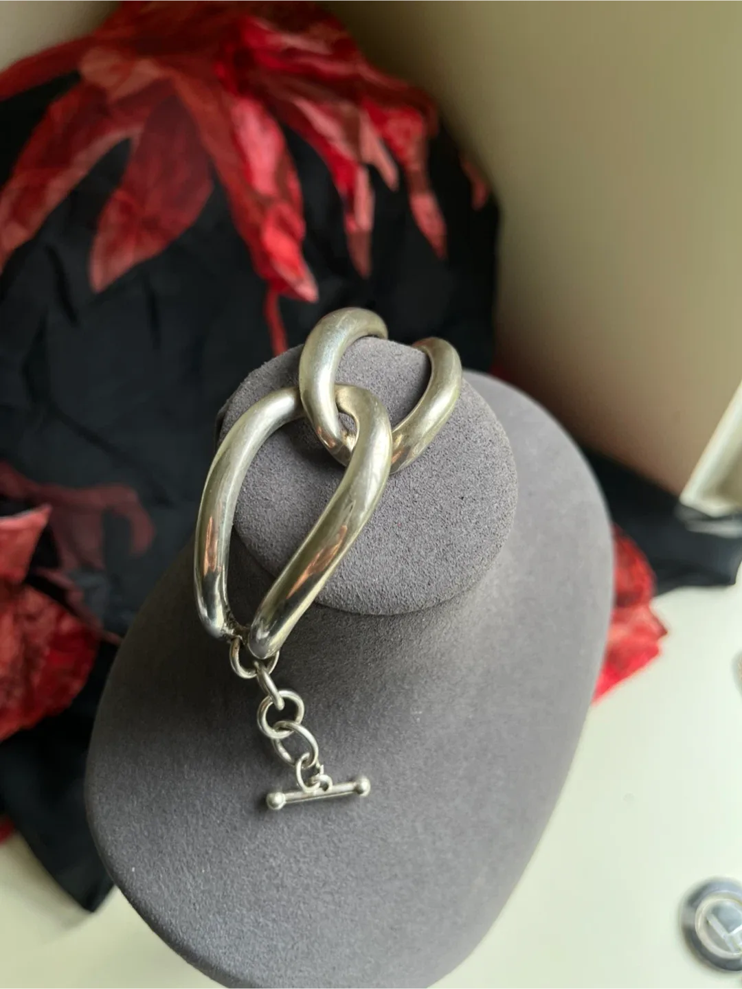 Chunky Vintage Silver Toggle Bracelet image indicator(3)