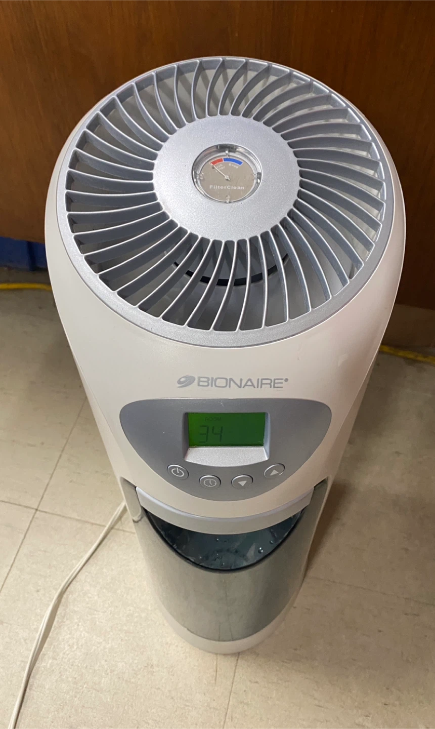 Two Electric Humidifiers - photo 2