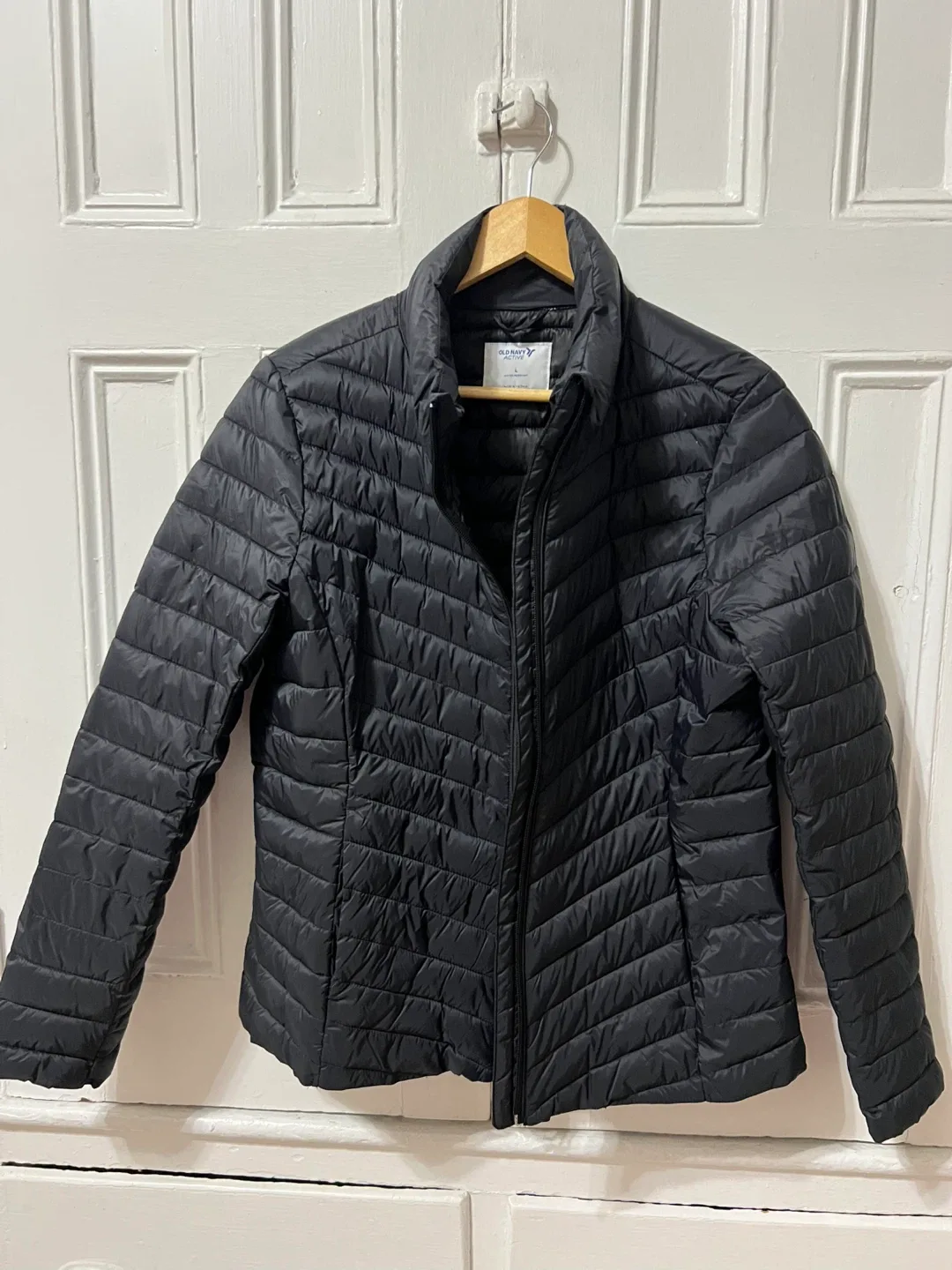 Old Navy Active Black Puffer Jacket - Size L image indicator(3)