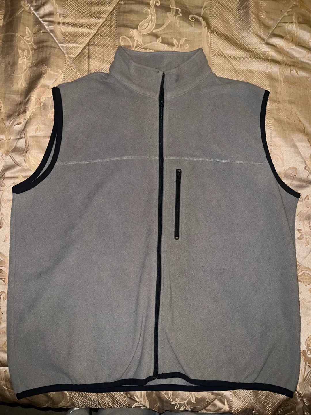 XL Dunbrooke Fleece Vest thumbnail
