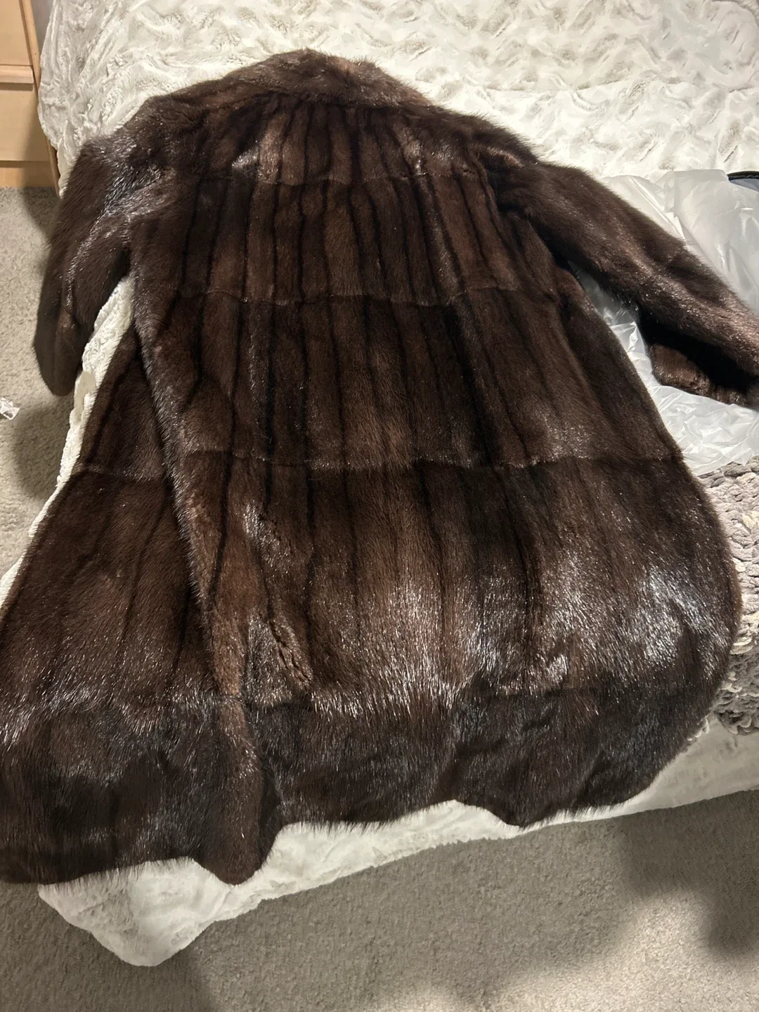 Vintage Brown Fur Coat women’s mink ranch image indicator(2)