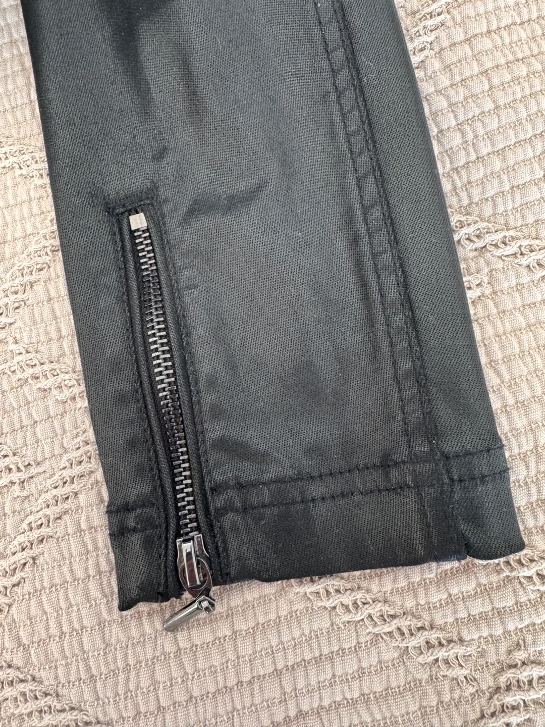 Moto Jacket - Size 6P image indicator(3)