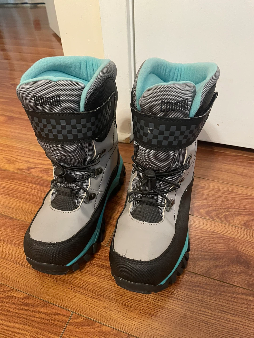 Cougar Waterproof Winter Boots - Size 4 (US) - photo 2