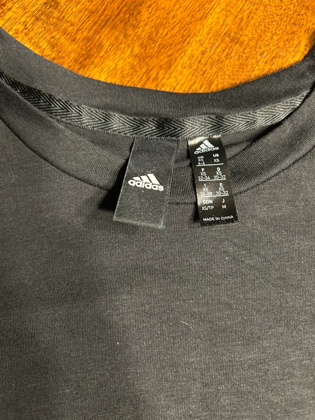 Adidas Women's T-Shirt - Size XS image indicator(2)