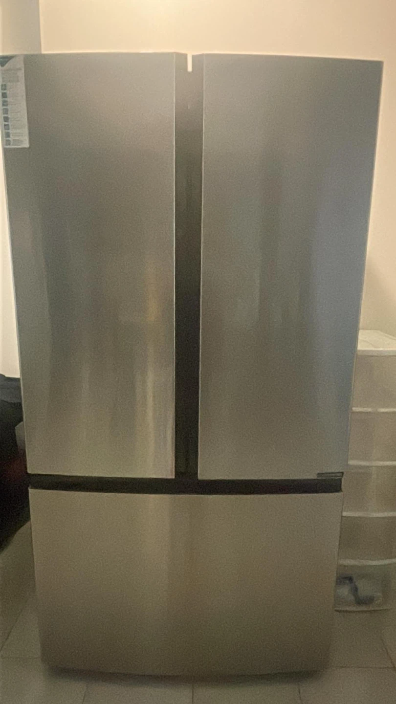 Hisense Counter Depth Refrigerator RF208N6ASE - photo 3