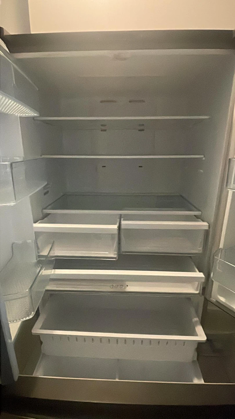 Hisense Counter Depth Refrigerator RF208N6ASE - photo 4