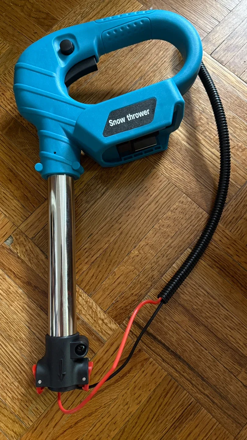 Brand new Snow Shovel ( battery not included) image indicator(5)