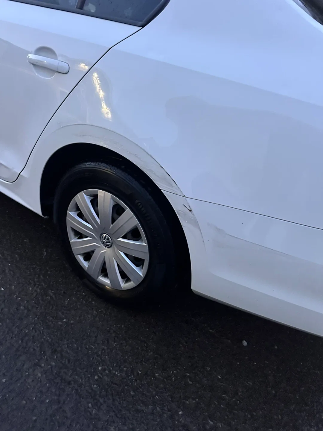 2016 Volkswagen Jetta Sedan image indicator(4)