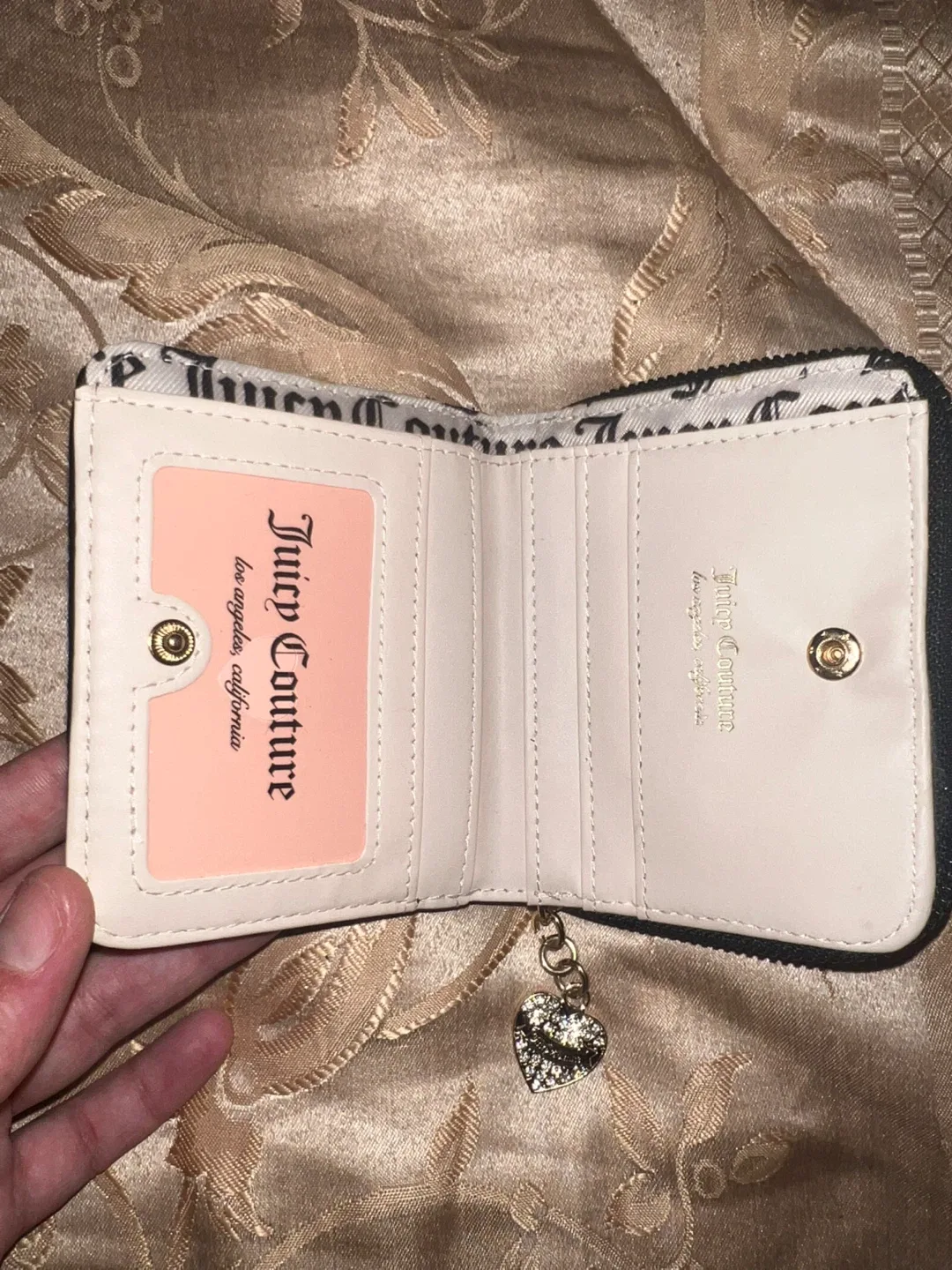 NEW Juicy Couture Wallet image indicator(3)