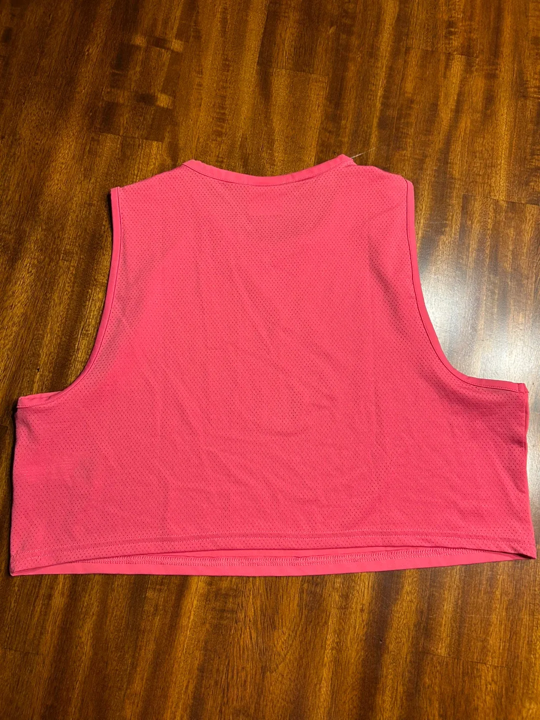 Gymshark - Pink Cropped Tank - Size S - New Without Tags image indicator(3)