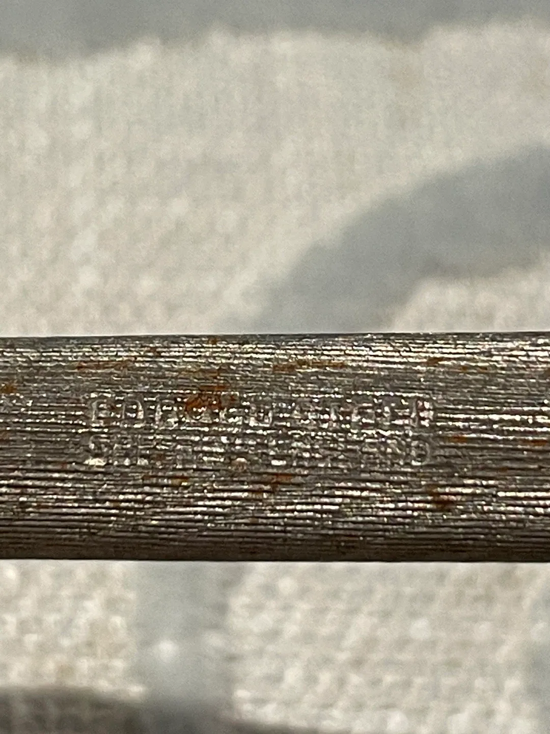 Royal Sheffield Stag Handle Sharpening Steel image indicator(4)