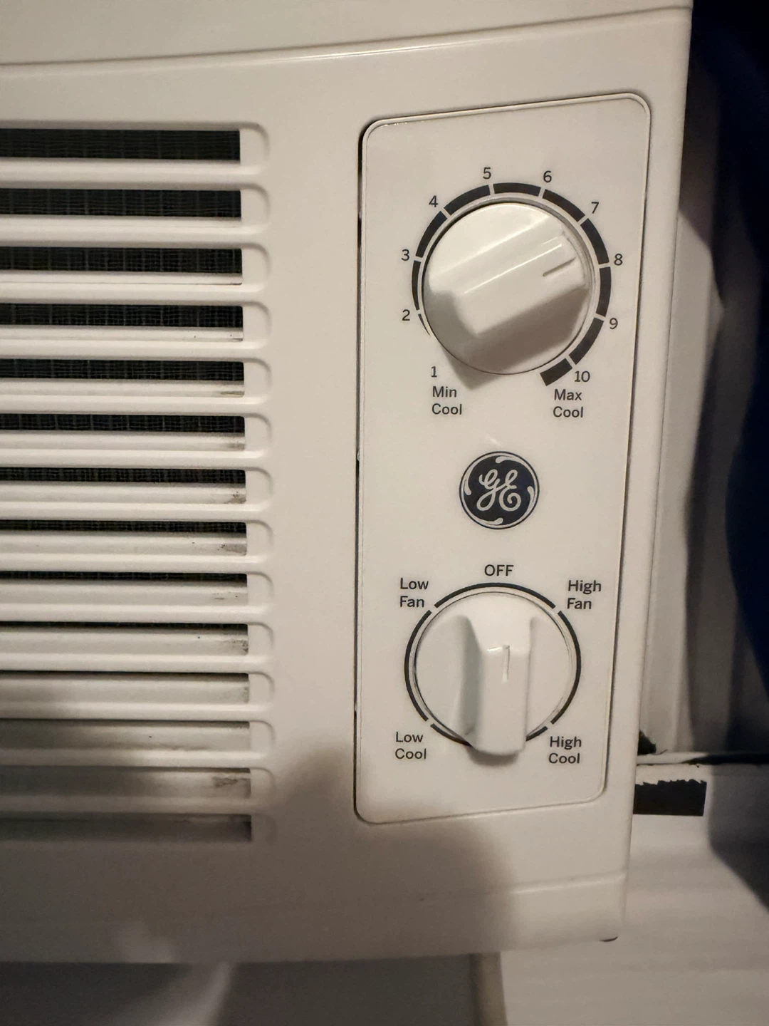GE 5,000 BTU 115V Window Air Conditioner - photo 3