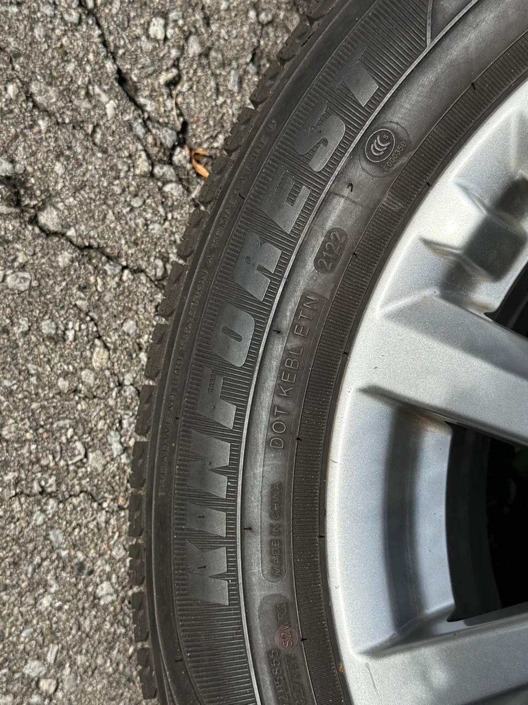 225/65R17 image indicator(9)