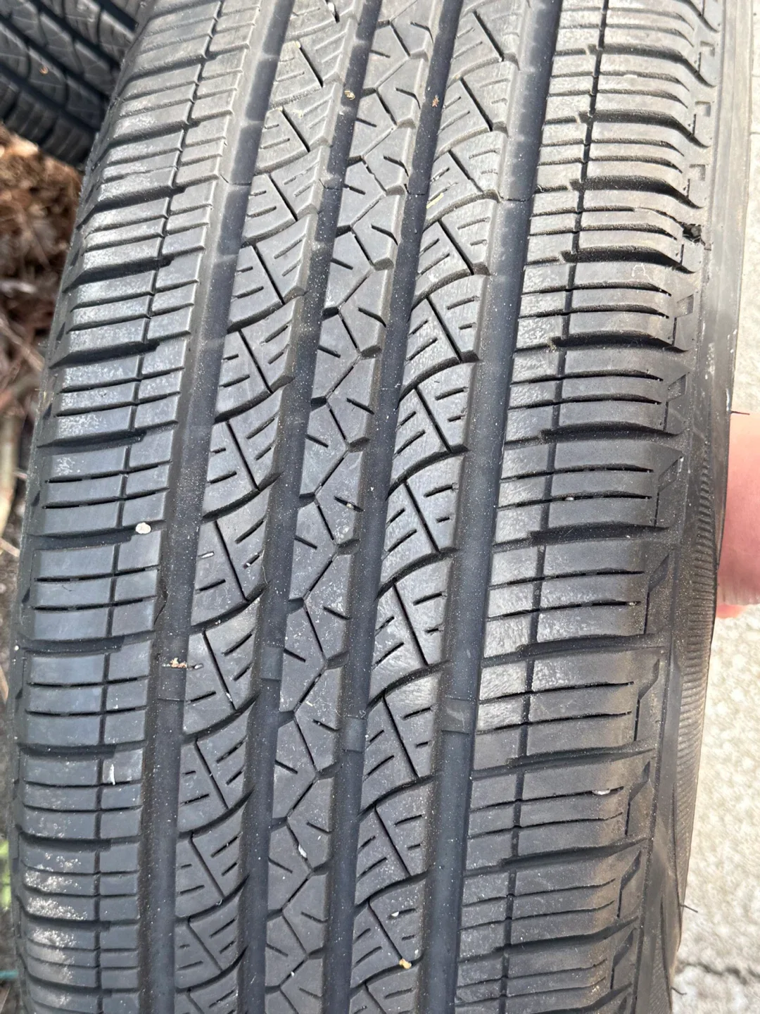 225/65R17 image indicator(8)