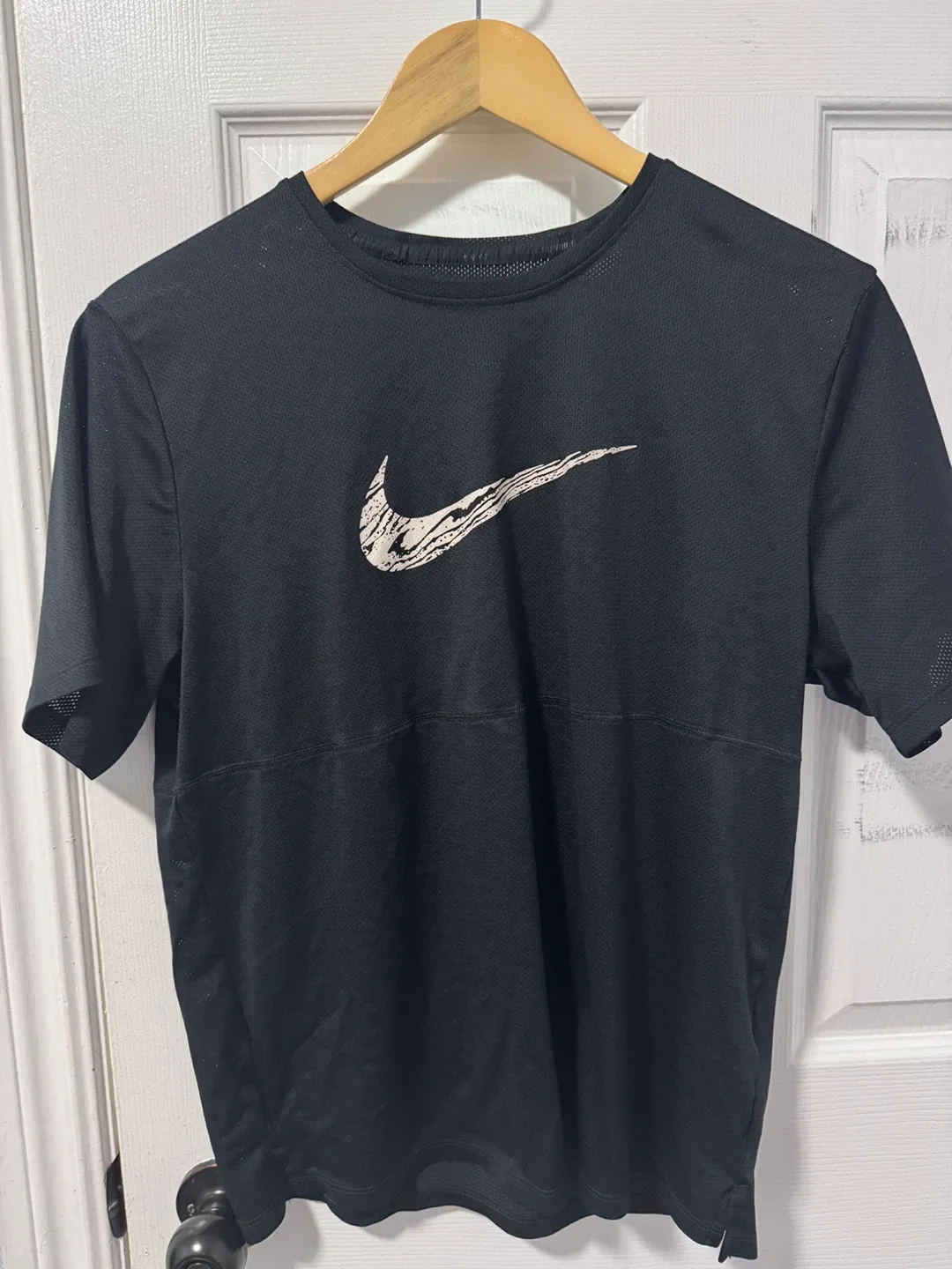 Nike Black T-Shirt (M) thumbnail