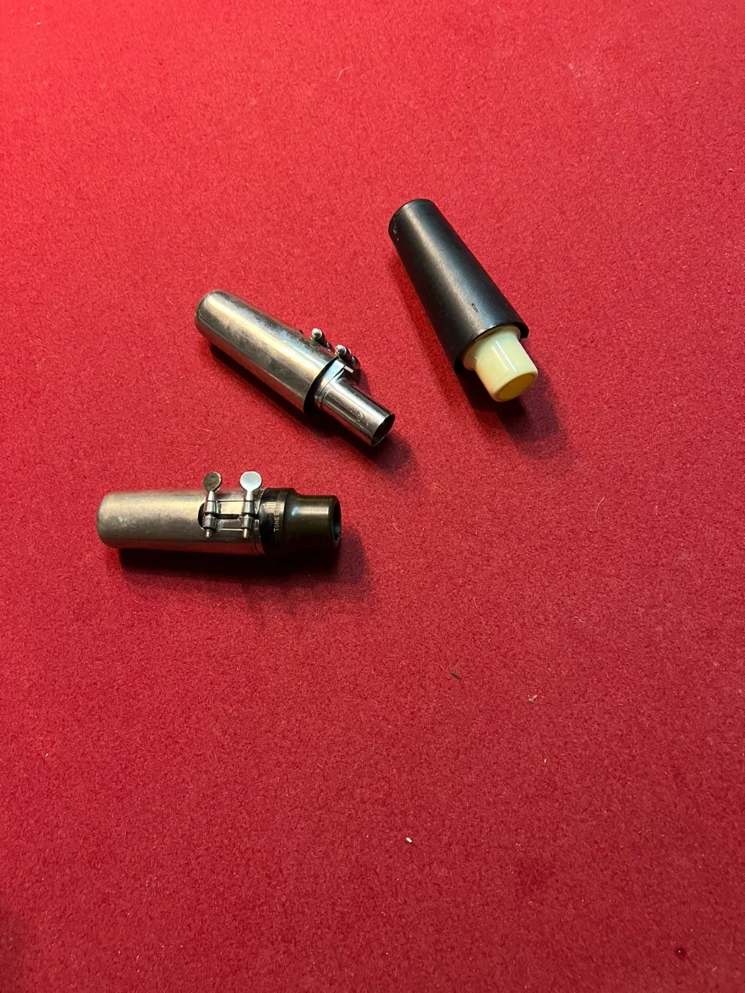 1936  Buesher aristocrat tenor saxophone image indicator(3)