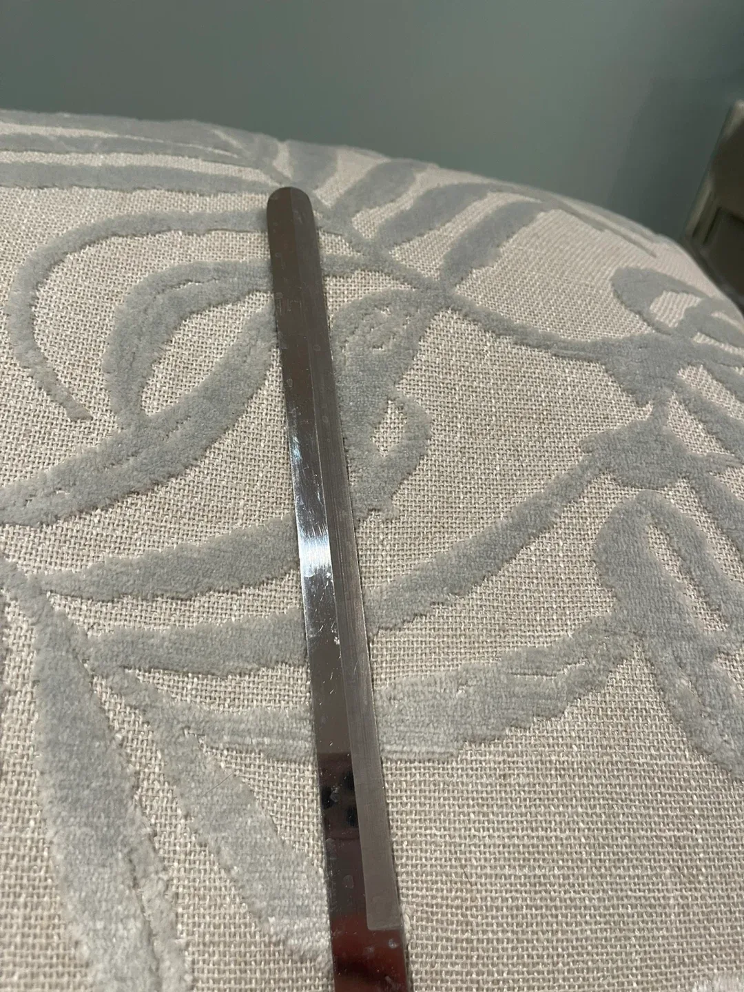 Vintage Stainless Steel Serrated Knife image indicator(5)