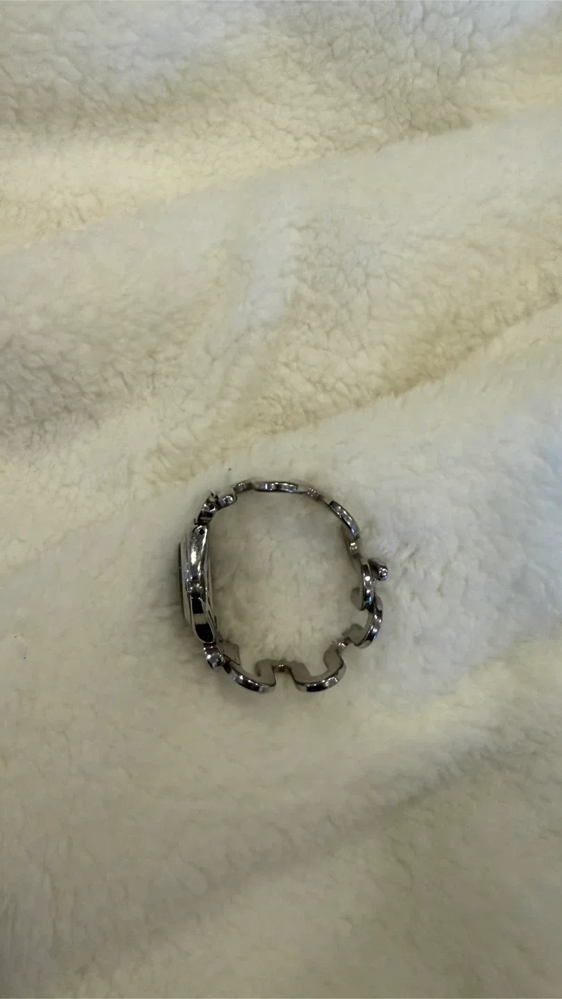 Swatch Watch Silver Tone image indicator(3)