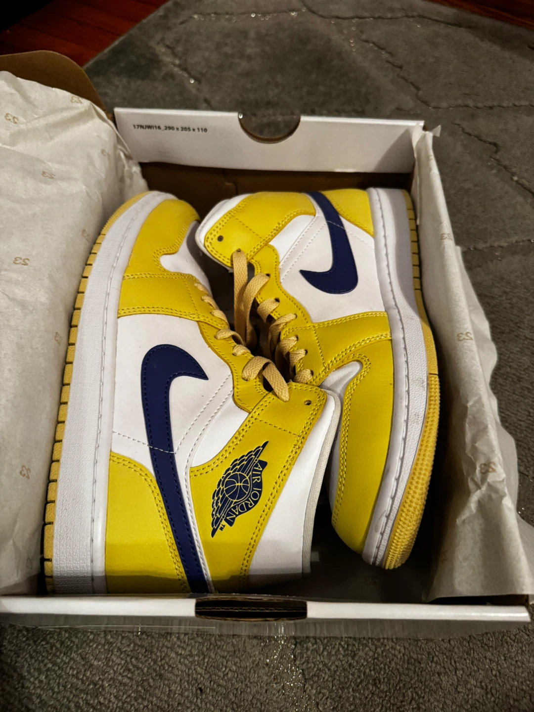 Nike Air Jordan 1 Mid Lemon Yellow/White, US 8