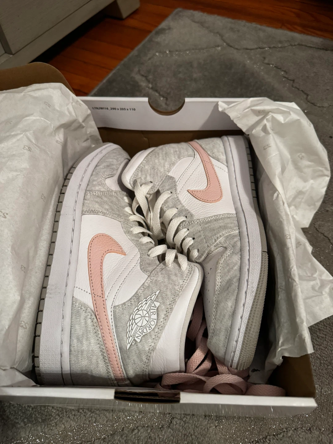 Nike Air Jordan 1 Mid SE Particle Beige (W)