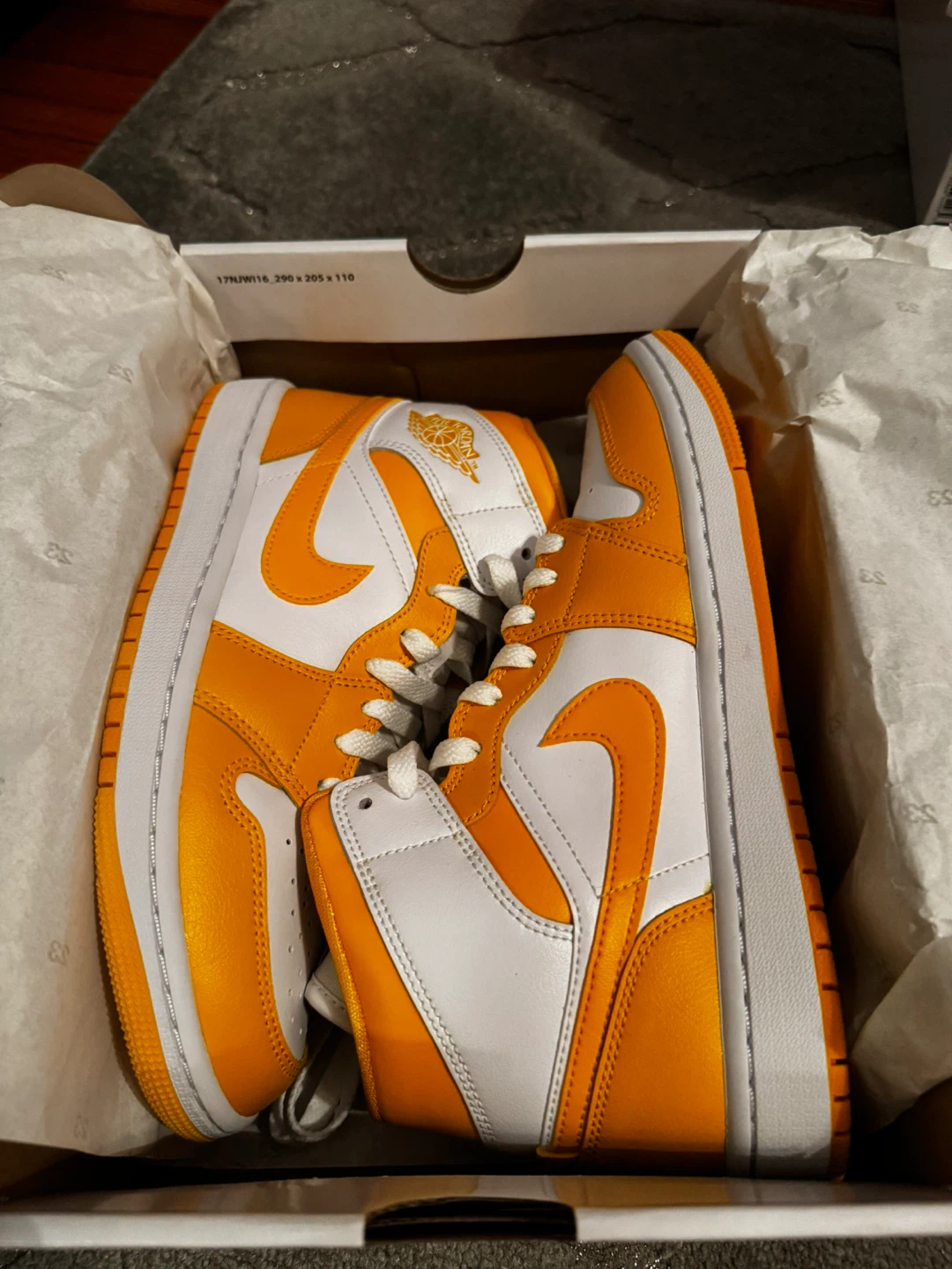 Nike Air Jordan 1 Mid SE, Size 8, Yellow/White